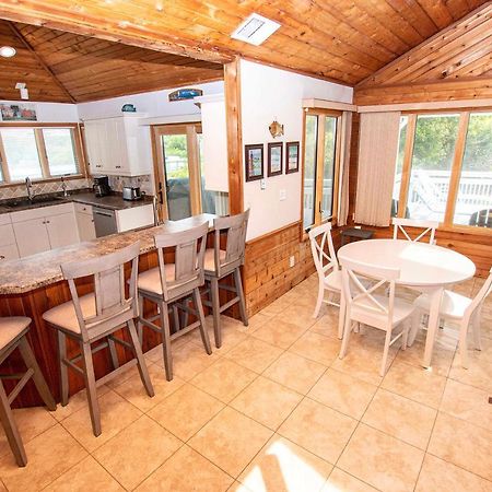 Wl933, Tale Of The Whale- Oceanfront, Private Beach Access, Gas Fireplace, Ocean Views Corolla Esterno foto