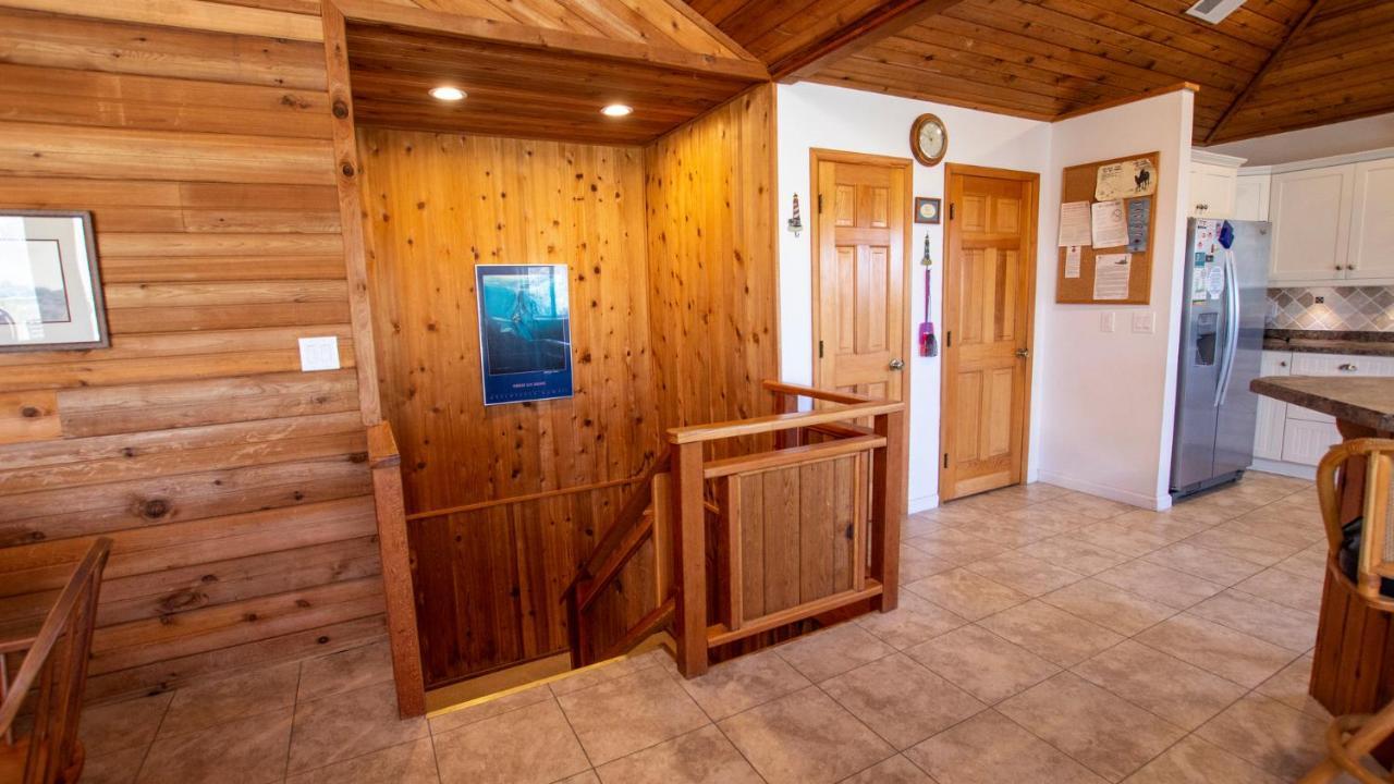 Wl933, Tale Of The Whale- Oceanfront, Private Beach Access, Gas Fireplace, Ocean Views Corolla Esterno foto