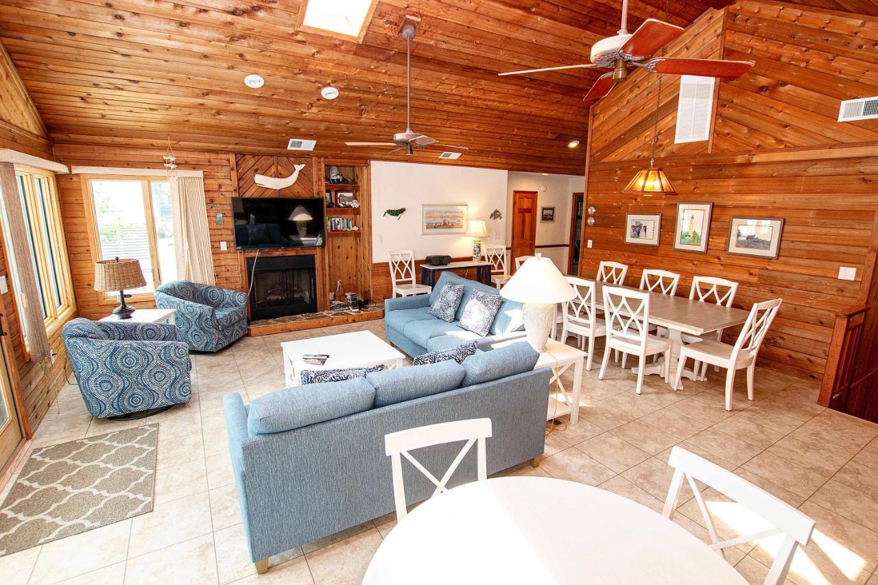 Wl933, Tale Of The Whale- Oceanfront, Private Beach Access, Gas Fireplace, Ocean Views Corolla Esterno foto